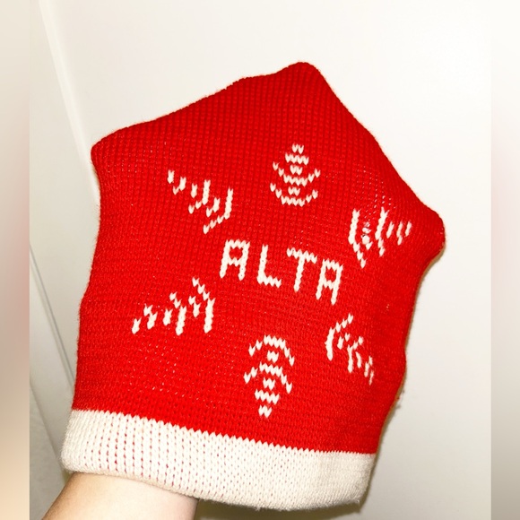 VINTAGE 💯 Virgin Wool HandKnitted Ski Beanie By Ski Country ALTA ⛷️🚠 Utah Resort - Picture 3 of 8